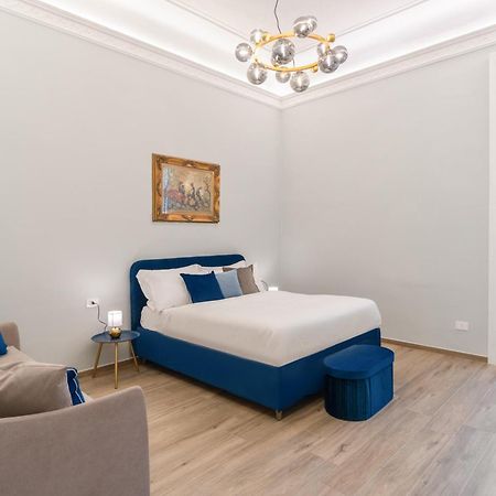 Palazzo Galeoni Luxury Suites Салерно Экстерьер фото